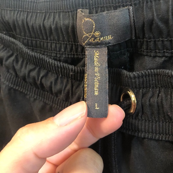 Jaanuu jogger pants size Large - Picture 8 of 9